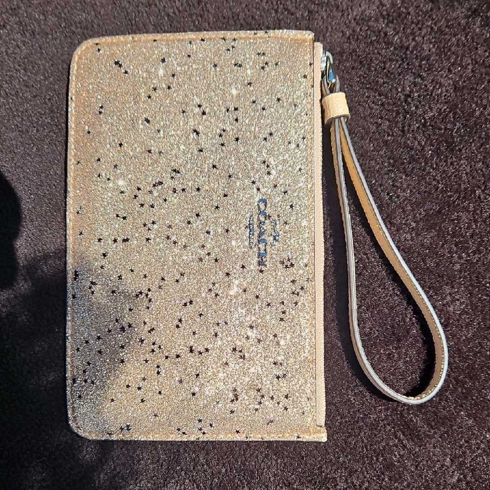 Coach Sparkling Gold Wristlet‎